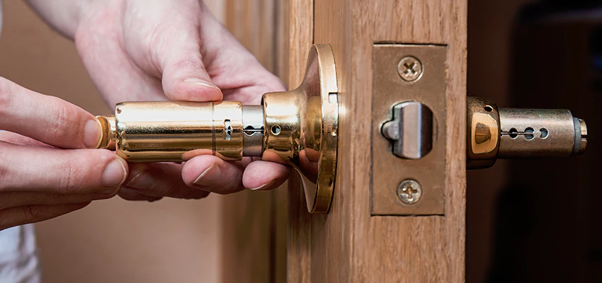 Padlock Lock Replacement Assistance in La Riviera, CA