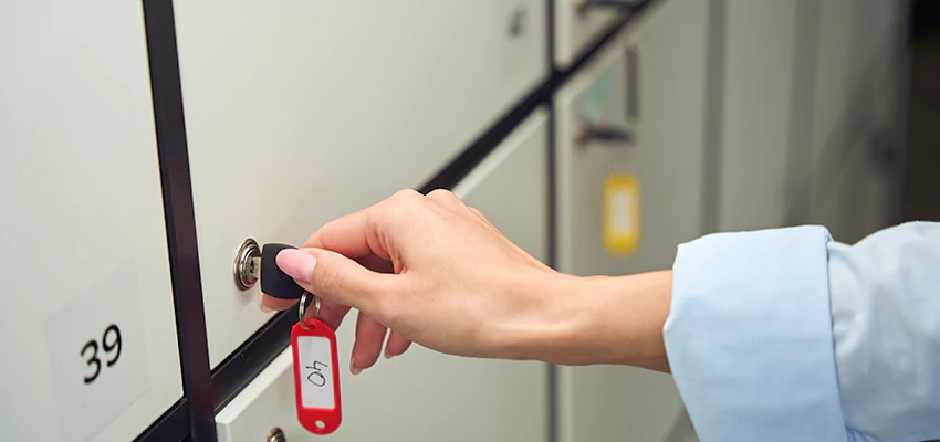 Upgrading File Cabinet Locks in La Riviera, California