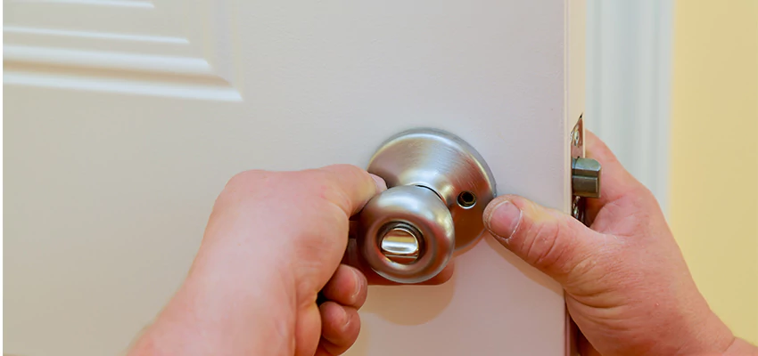 After-hours Locksmith For Lock And Key Installation in La Riviera, CA